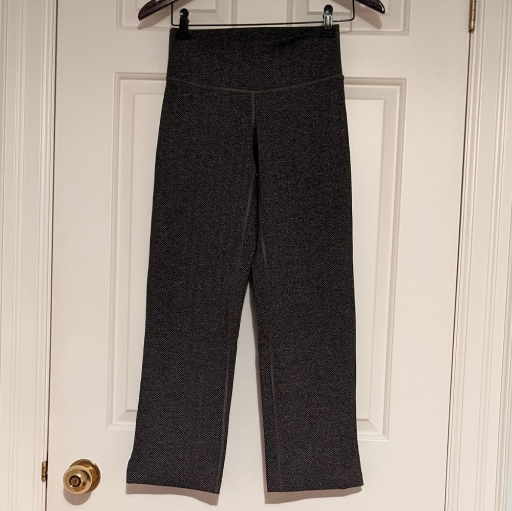 Lululemon Cropped Herringbone Pattern Pants